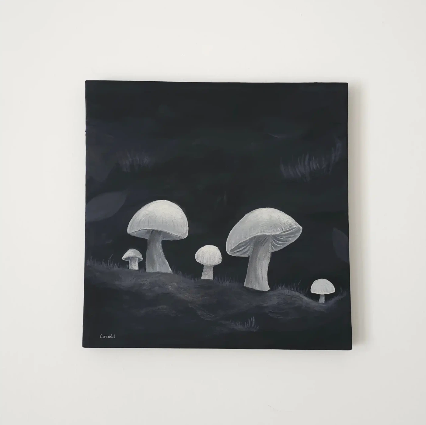 Mushroom Monochrome – Natural Calm