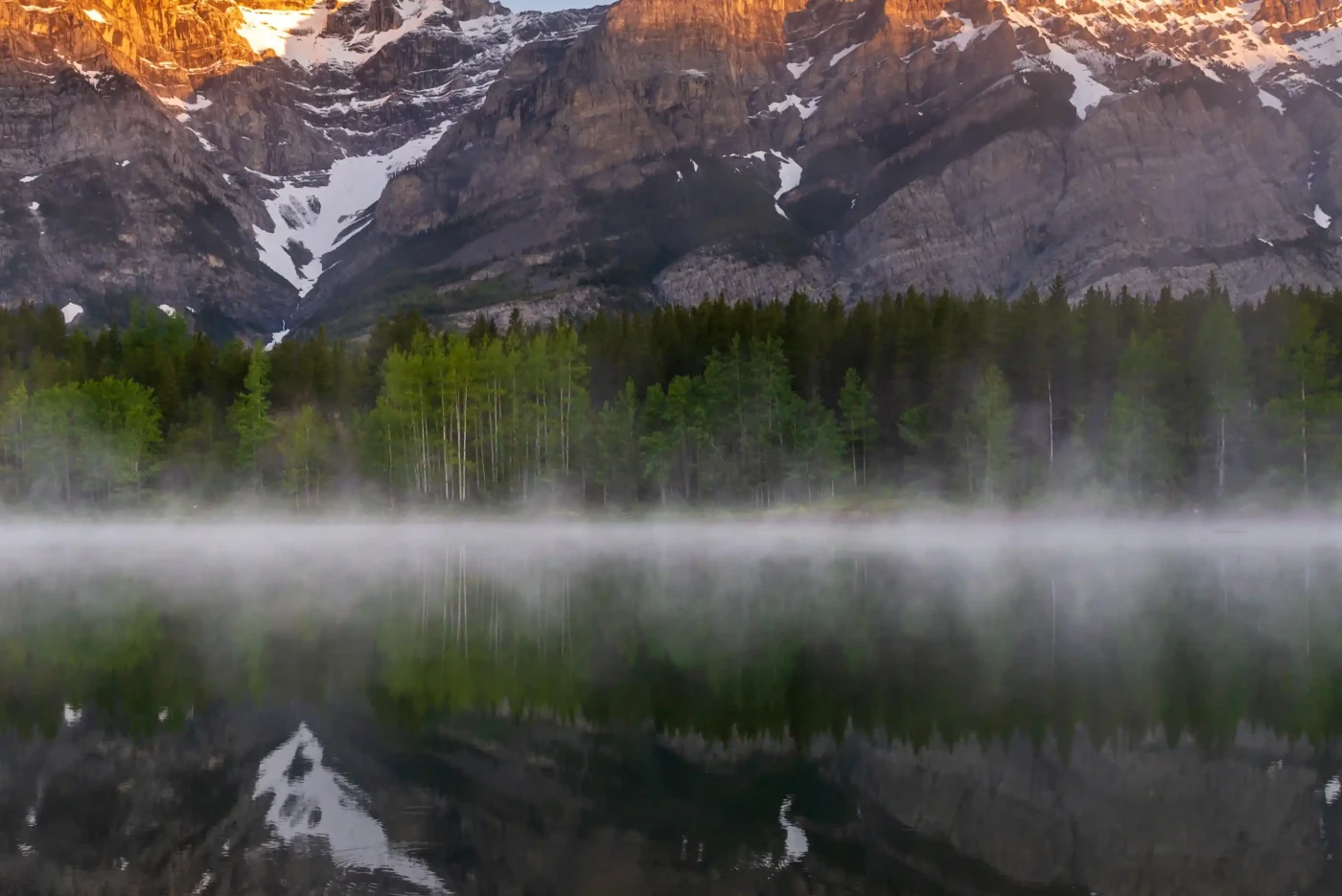 Majestic Reflections: A Serene Reflection of Nature's Beauty