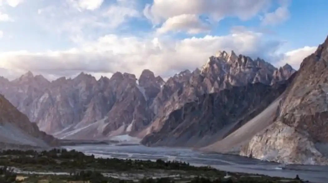 The spires of Passu